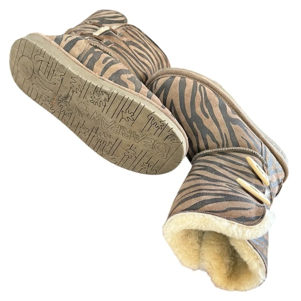 BEARPAW STRIPED LEATHER BOOTS, SIZE 7